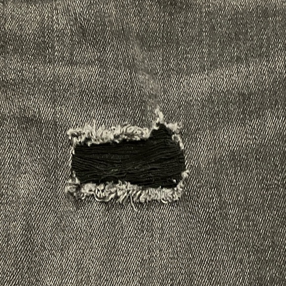 Like New - Men’s black washed jeans with slight distressing - Picture 3 of 7